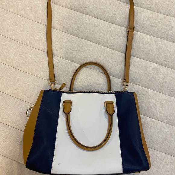 Michael Kors Designer handbag 👜 - Picture 3 of 10